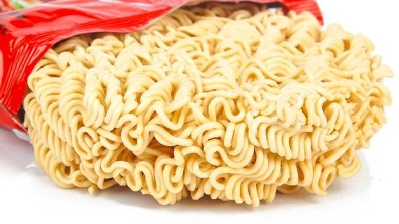 أضرار النودلز