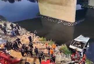 اليوم مأساة في الجزائر.. مصرع 18 شخصًا إثر سقوط حافلة في وادي الحراش