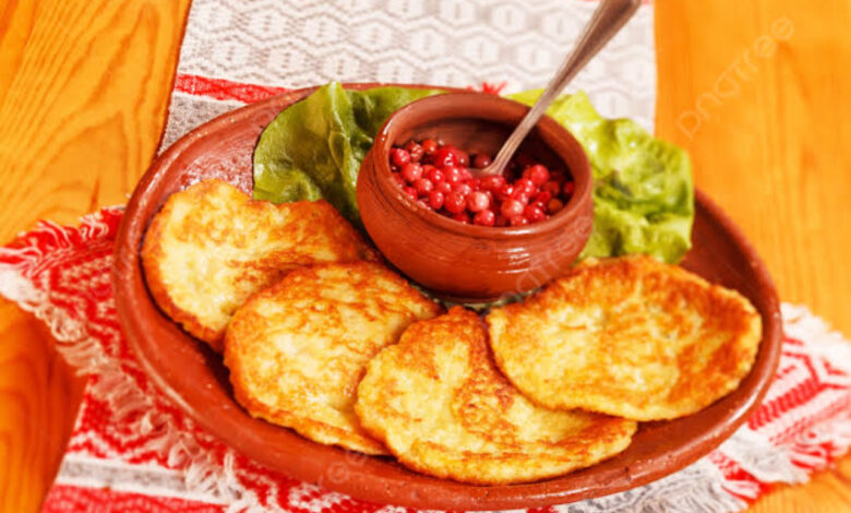 طريقة عمل فطائر البطاطا بالقرفة والعسل