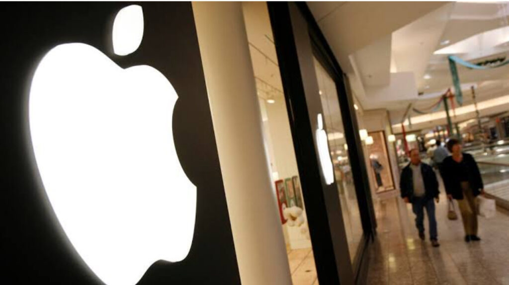 أبل تضخ 100 مليار دولار