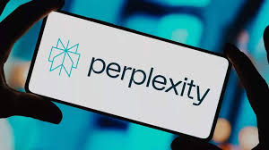 Perplexity AI على واتساب،