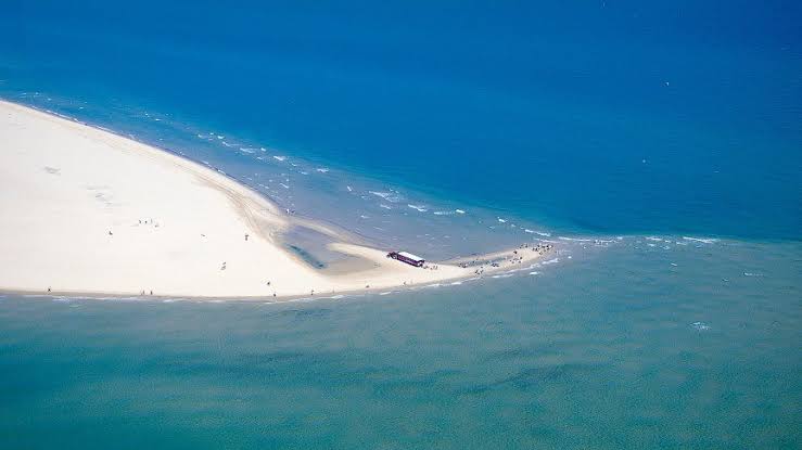 لماذا لا يختلط المحيط الهادئ بالمحيط الأطلسي