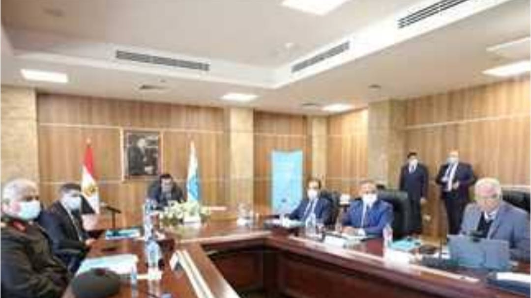 وزير التعليم العالي يقود اجتماع
