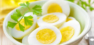 فوائد تناول البيض المسلوق يوميًا