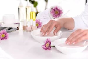 وصفات طبيعية لتقوية الأظافر