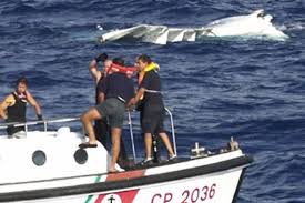 سقوط طائرة ركاب في البحر