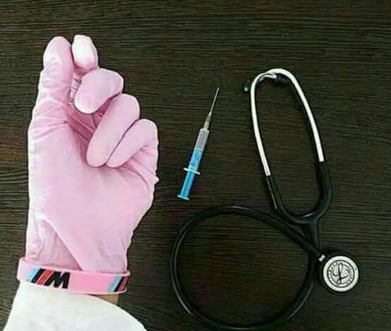 ممرضة مصرية تنقذ حياة مسن