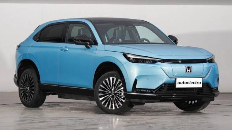 سيارة كهربائية في 2025