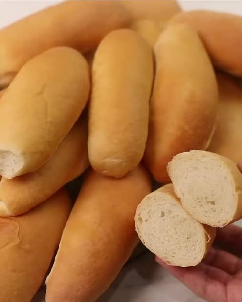 طريقة عمل العيش الفينو